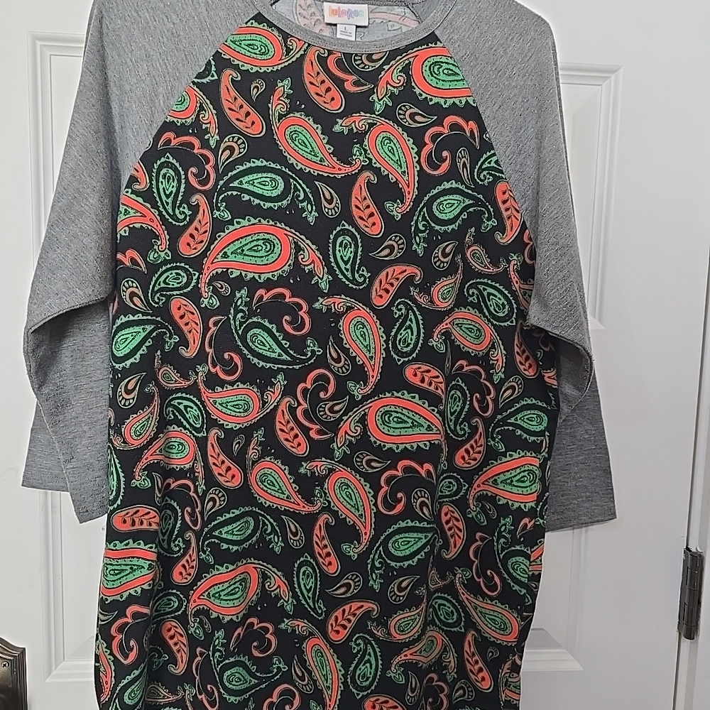 LulaRoe Paisley Raglan Sleeve Top‎ Sz L